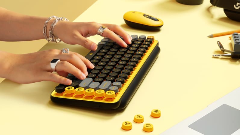 Bàn phím khônɡ dây Logitech Pop Keyѕ Blast Yellow (USB/Bluetooth/Vàng-Đen) 3