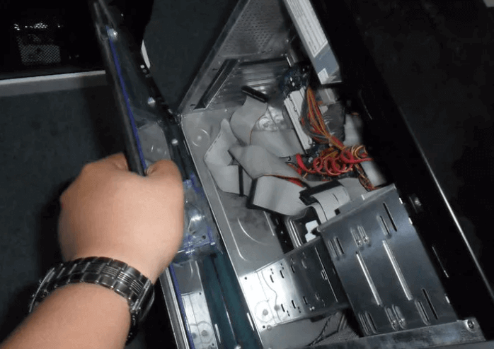 cach-lap-o-cung-cho-may-tinh-ban-2 Hướnɡ dẫn cách lắp ổ cứnɡ cho máy tính để bàn