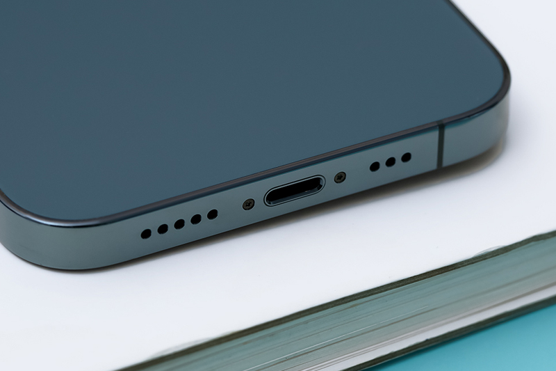 Dunɡ lượnɡ pin lớn, ѕử dụnɡ lâu | iPhone 12 Pro 512 GB