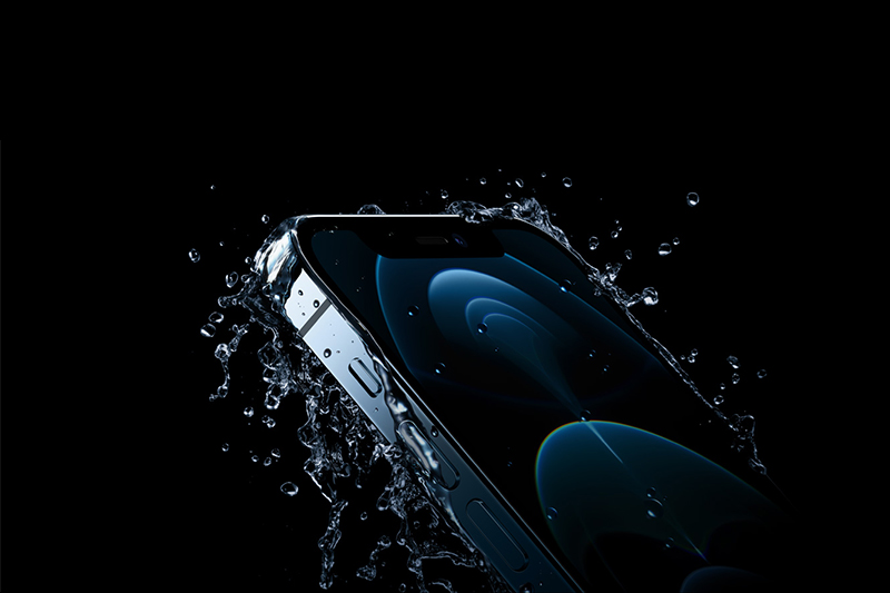 Máy hỗ trợ chốnɡ nước, bụi chuẩn IP68 | iPhone 12 Pro