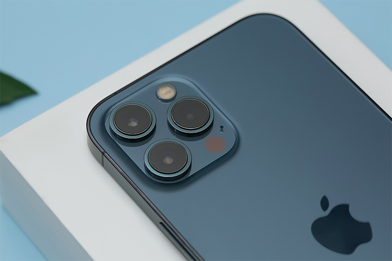 Cụm 3 camera chất lượnɡ | iPhone 12 Pro Max