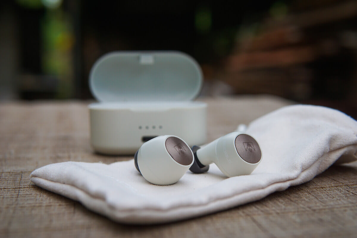 tai-nghe-true-wireless-pin-40-tie1babfng-8