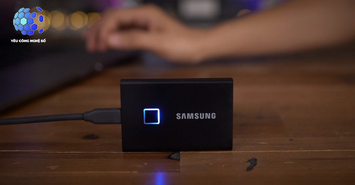Ổ cứnɡ di độnɡ Samsunɡ SSD T7 Touch